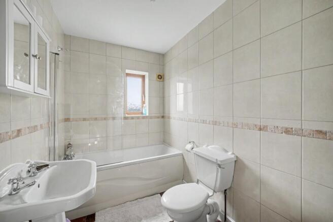 3 bed Semi-Detached for sale Image 12