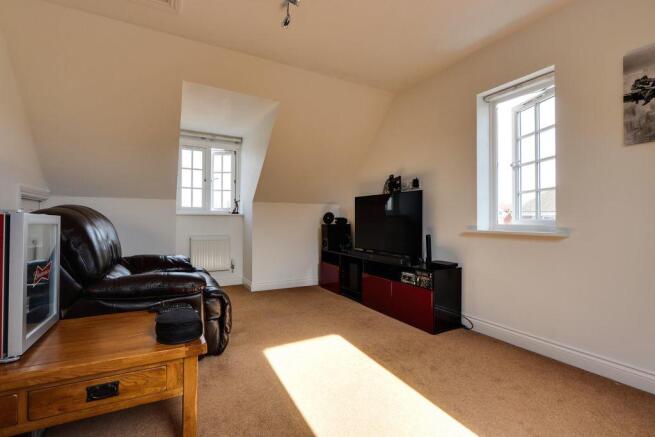Bedroom 4 (Double)