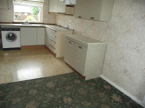 kitchen/dining room