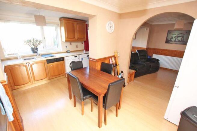 Kitchen diner 2