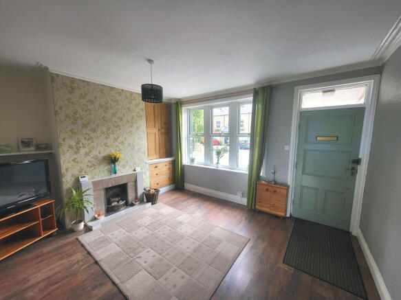 3 bed Terraced for sale Image 4