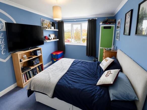 3 bed Town House for sale Image 8