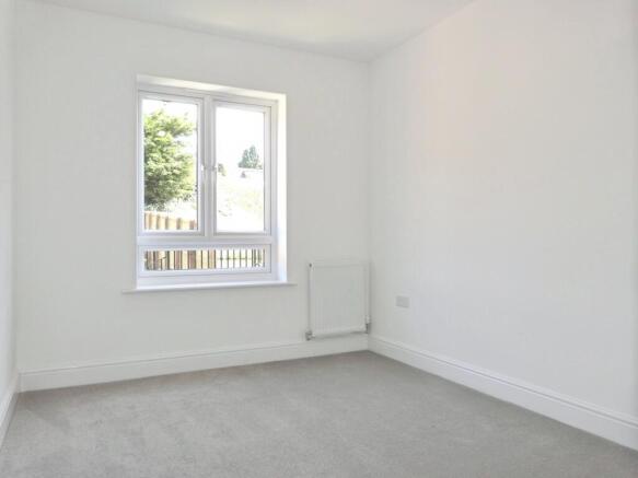 3 bed Semi-Detached to rent Image 11