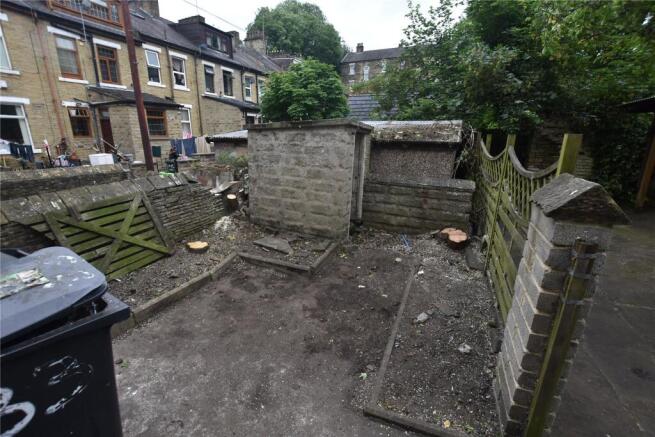 5 bed Terraced for sale Image 11