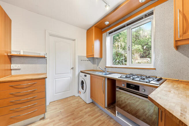 3 bed Semi-Detached for sale Image 4