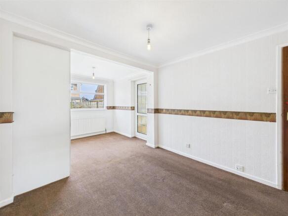2 bed Semi-Detached Bungalow for sale Image 5