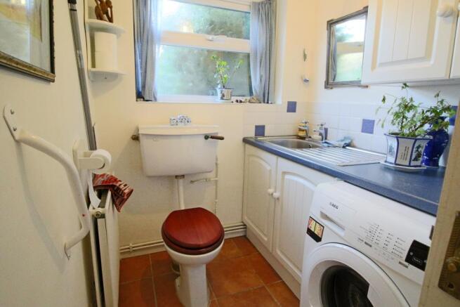 Cloakroom/Utility Room