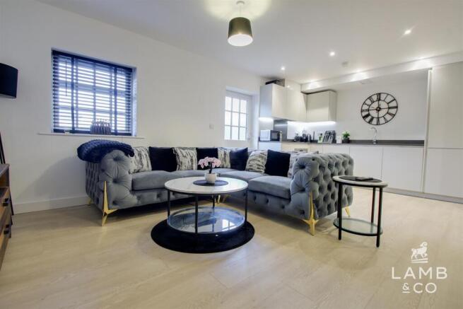 OPEN PLAN KITCHEN/LIVING