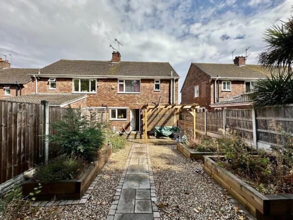 3 bed Semi-Detached for sale Image 4