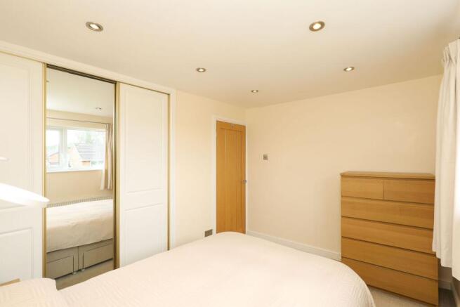 3 bed Detached for sale Image 11