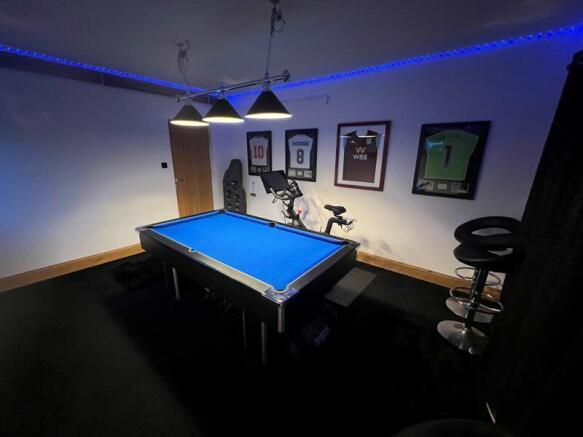 Pool Room/Garage