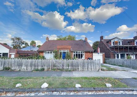 1 Lindisfarne Avenue, Chester le Street, County Durham DH3 3PT