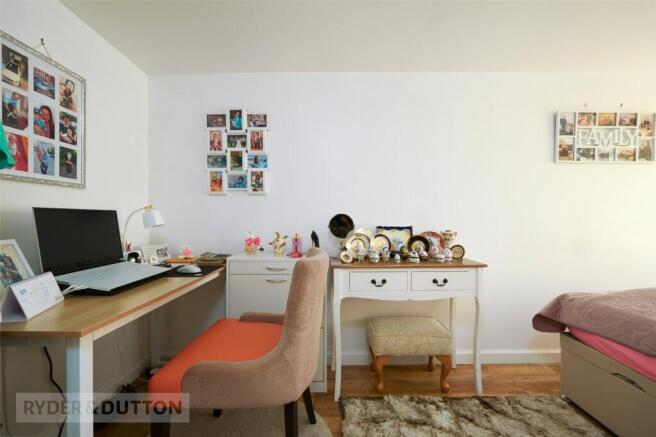 3 bed Bungalow for sale Image 9
