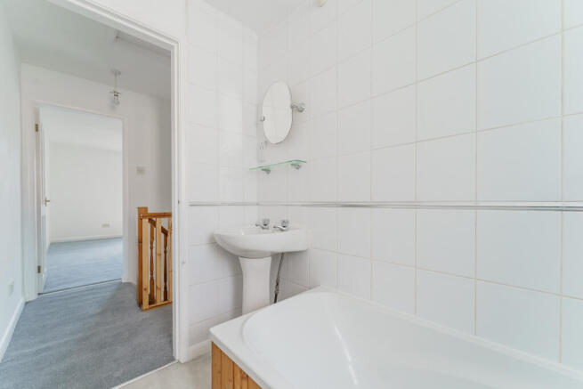 2 bed Terraced for sale Image 12