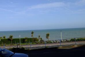 Flat 4, 4 5 Regency Court, South Cliff, Eastbourne BN20 7AE