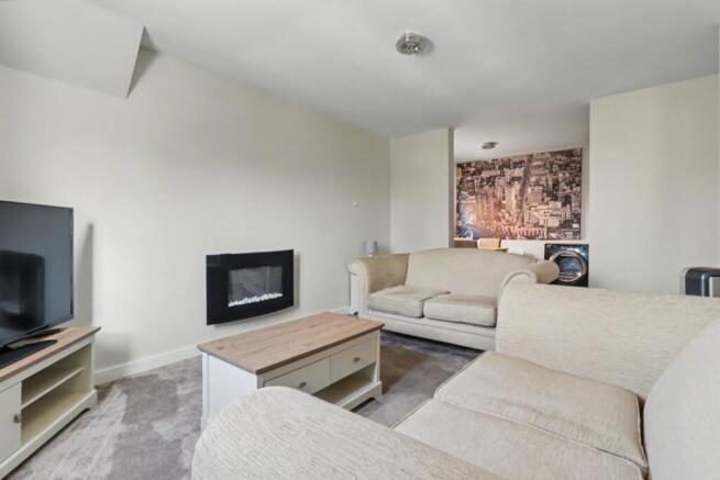 2- Rob Hammond EweMove Pontefract