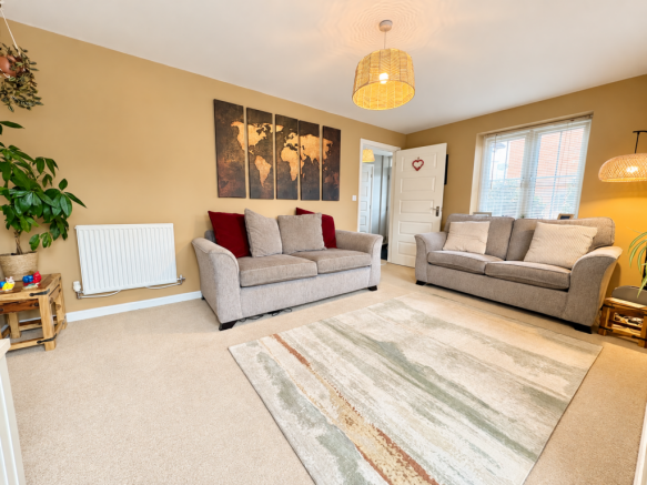Mossley Place, Penistone, Sheffield, S36 6FH photo 5