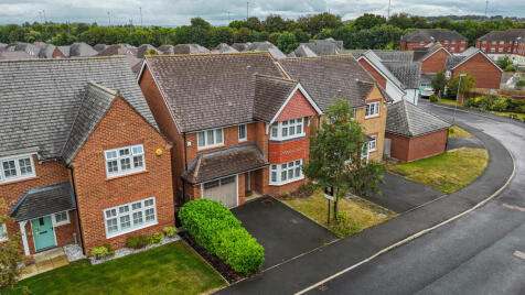 Sandown Avenue, Broadgreen, L14