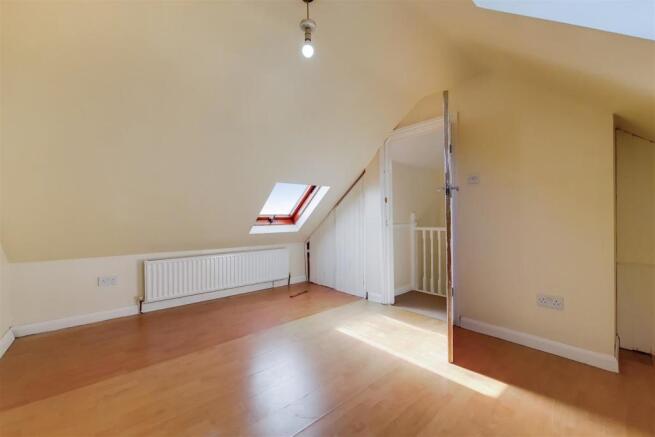 14_Main Bedroom-0.jpg