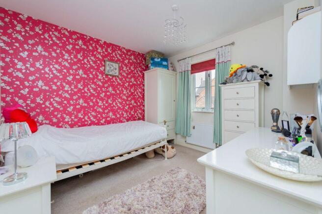 Bedroom 5 (Generous single or compact double)