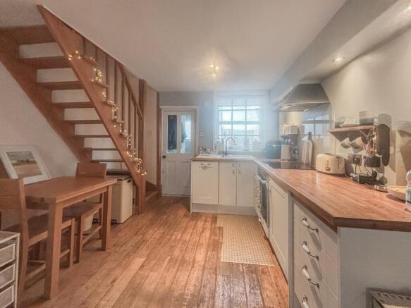 Alma Street, Wivenhoe, Colchester, CO7 photo 4
