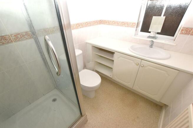 EN SUITE SHOWER ROOM