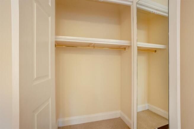 8608778-interior12.jpg