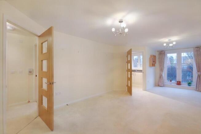 8527441-interior13 (Medium).jpg