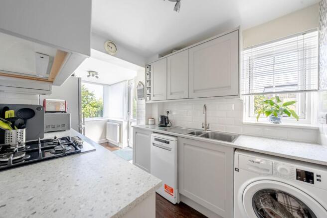 3 bed Detached for sale Image 4