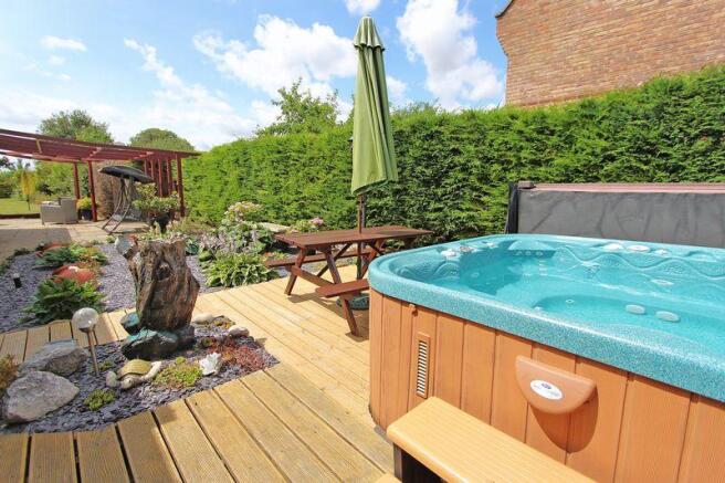 Hot tub