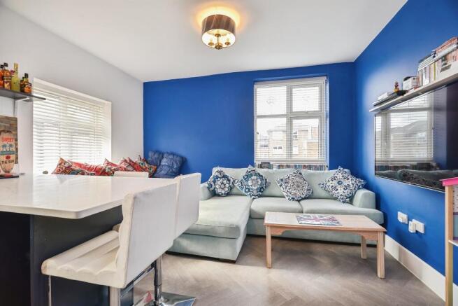 1 bed Flat for sale Image 3
