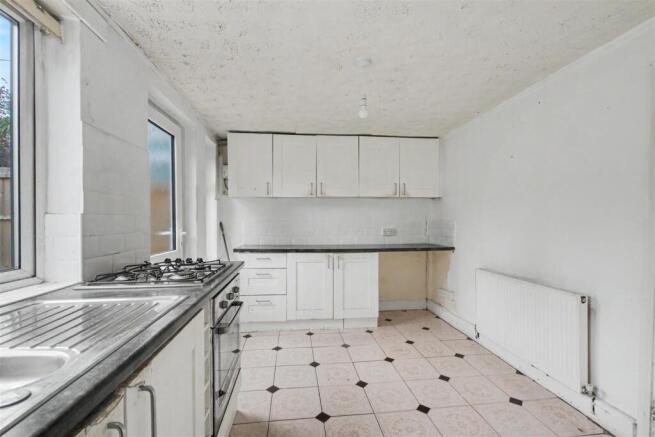 Kitchen_1.jpeg