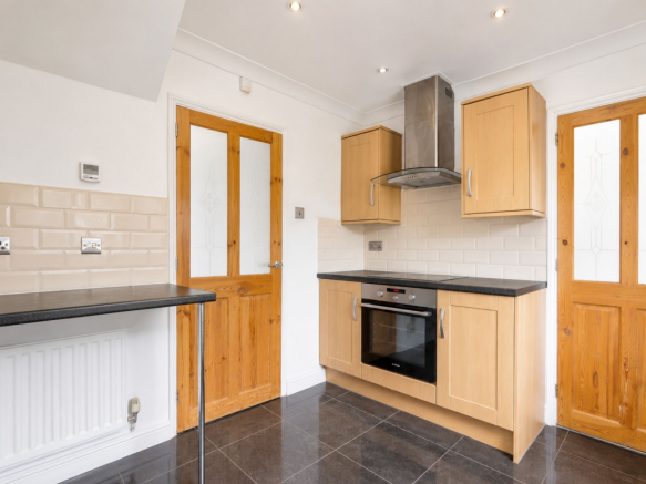 3 bed Semi-Detached for sale Image 7