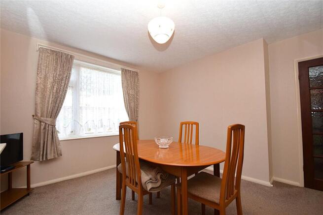 3 bed Semi-Detached for sale Image 6