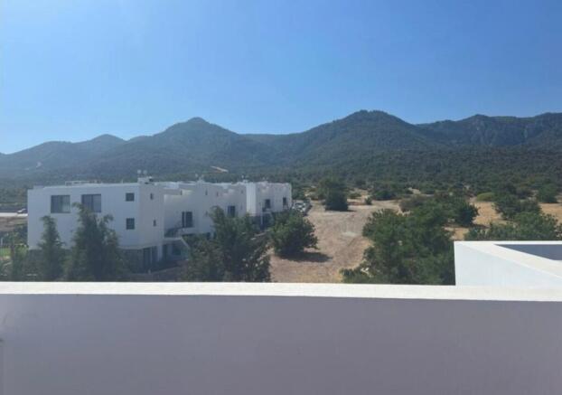 Luxury 2 Bedroom Penthouse surrounded by Pure Nature Image 9999 17