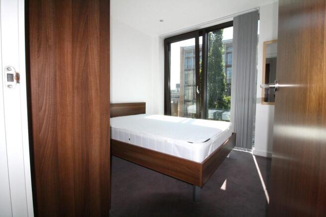 2 bed Apartment to rent Image 12