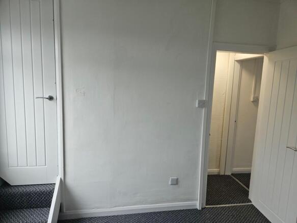 2 bed Terraced to rent Image 4