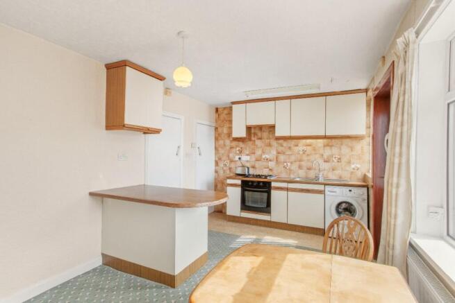 3 bed Terraced for sale Image 5
