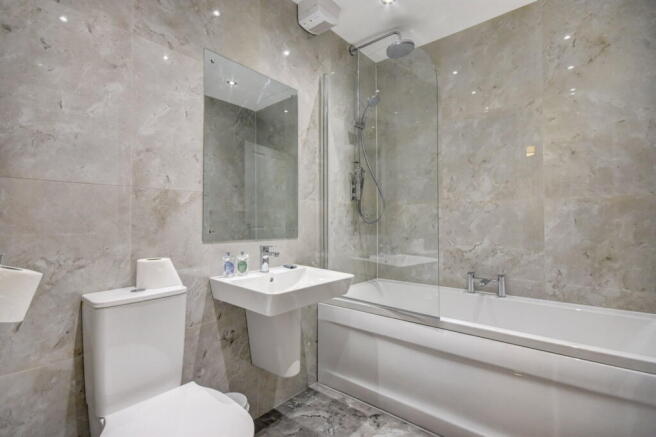 4 bed Town House for sale Image 12