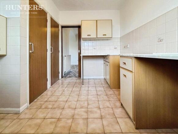 4 bed Detached Bungalow for sale Image 4