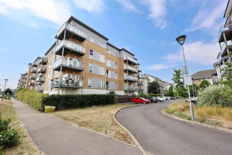 1 Pennyroyal Drive, West Drayton