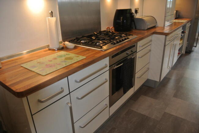 Kitchen Image 1