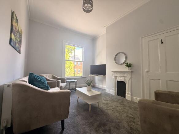 1 bed Apartment to rent Image 4