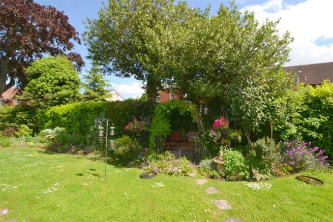 garden1.JPG