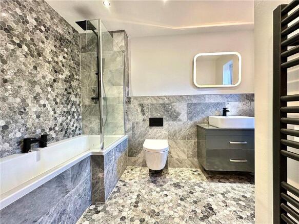 3 bed Bungalow to rent Image 9