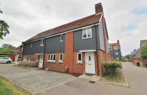 1, Gardener Close, Waterlooville PO7 7GW