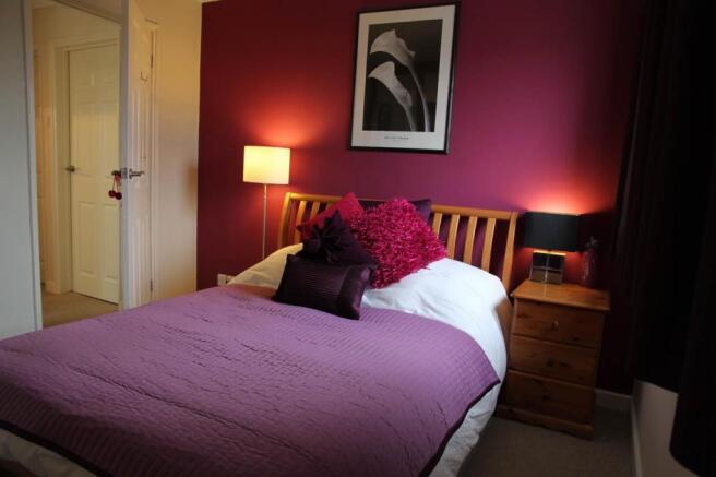 Bedroom 1.JPG