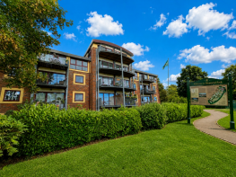 8, 30 Waterhouse Gardens, West Hill Road, Luton LU1 3LY