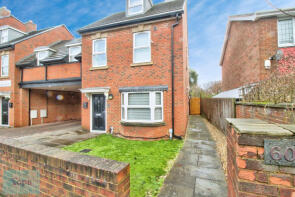 Flat 4, 60 Beacon Court, Catsbrook Road, Luton LU3 2ET