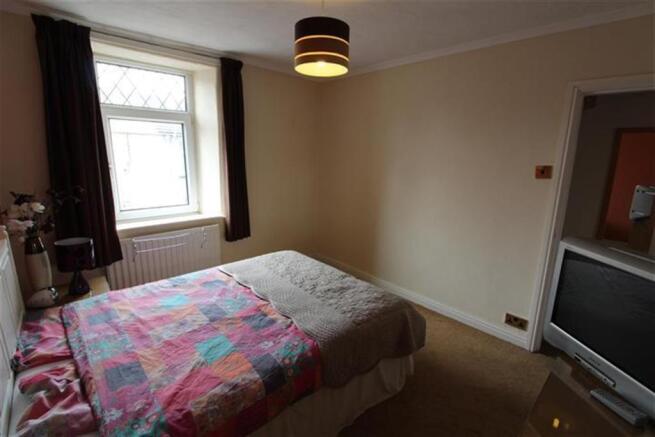 bedroom2